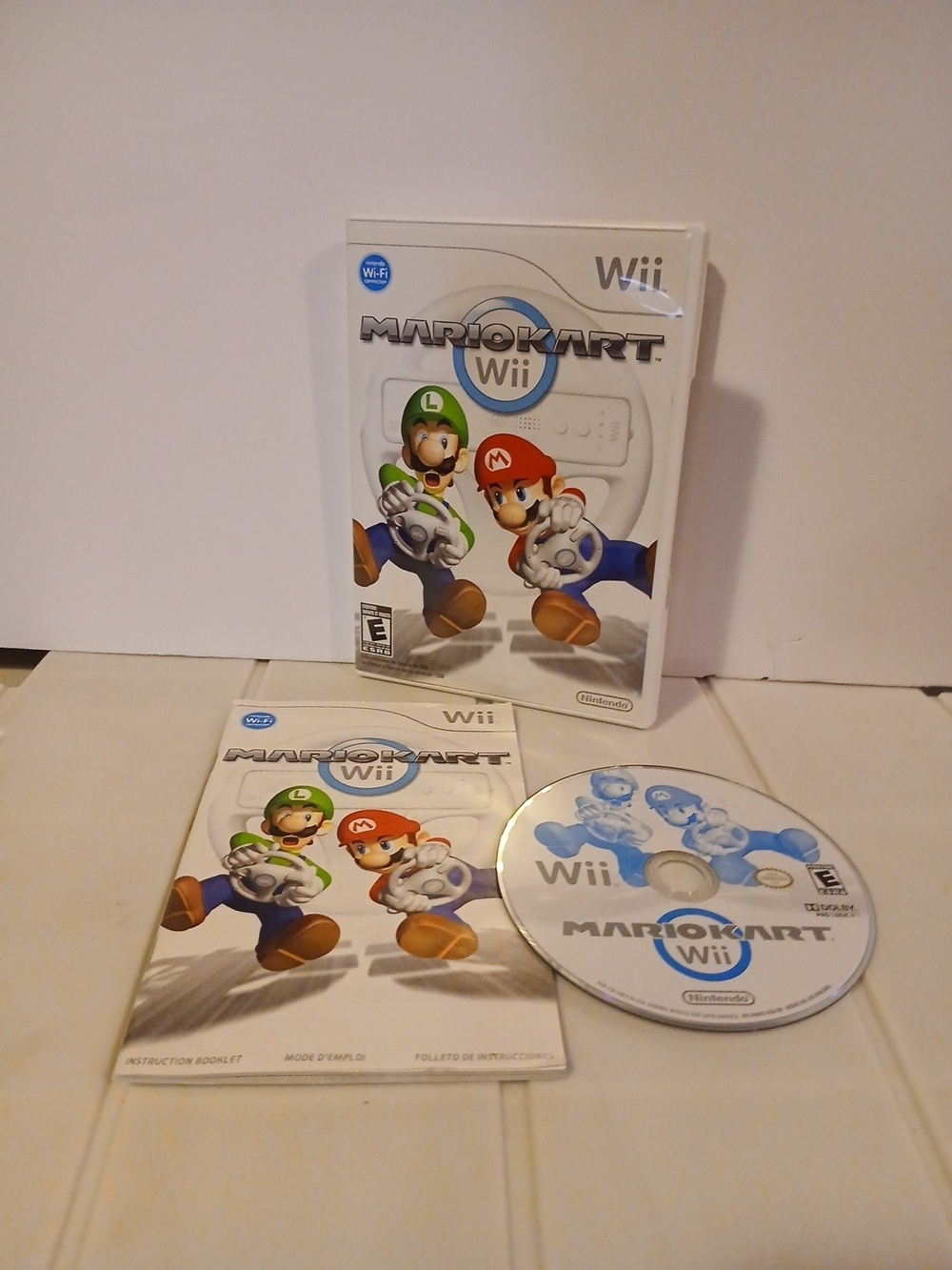 Nintendo Mario Kart Wii White Case with Mario & Luigi Art